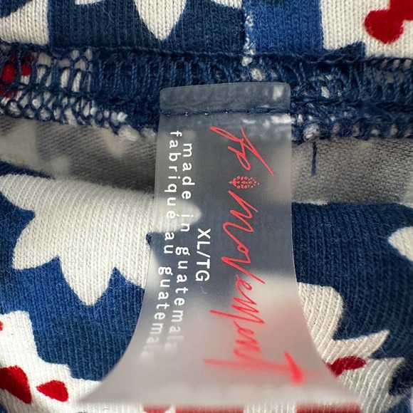 Intimately‎ Free People Snowflake Geo Print Turtleneck Top XL Red White Blue - Picture 3 of 8